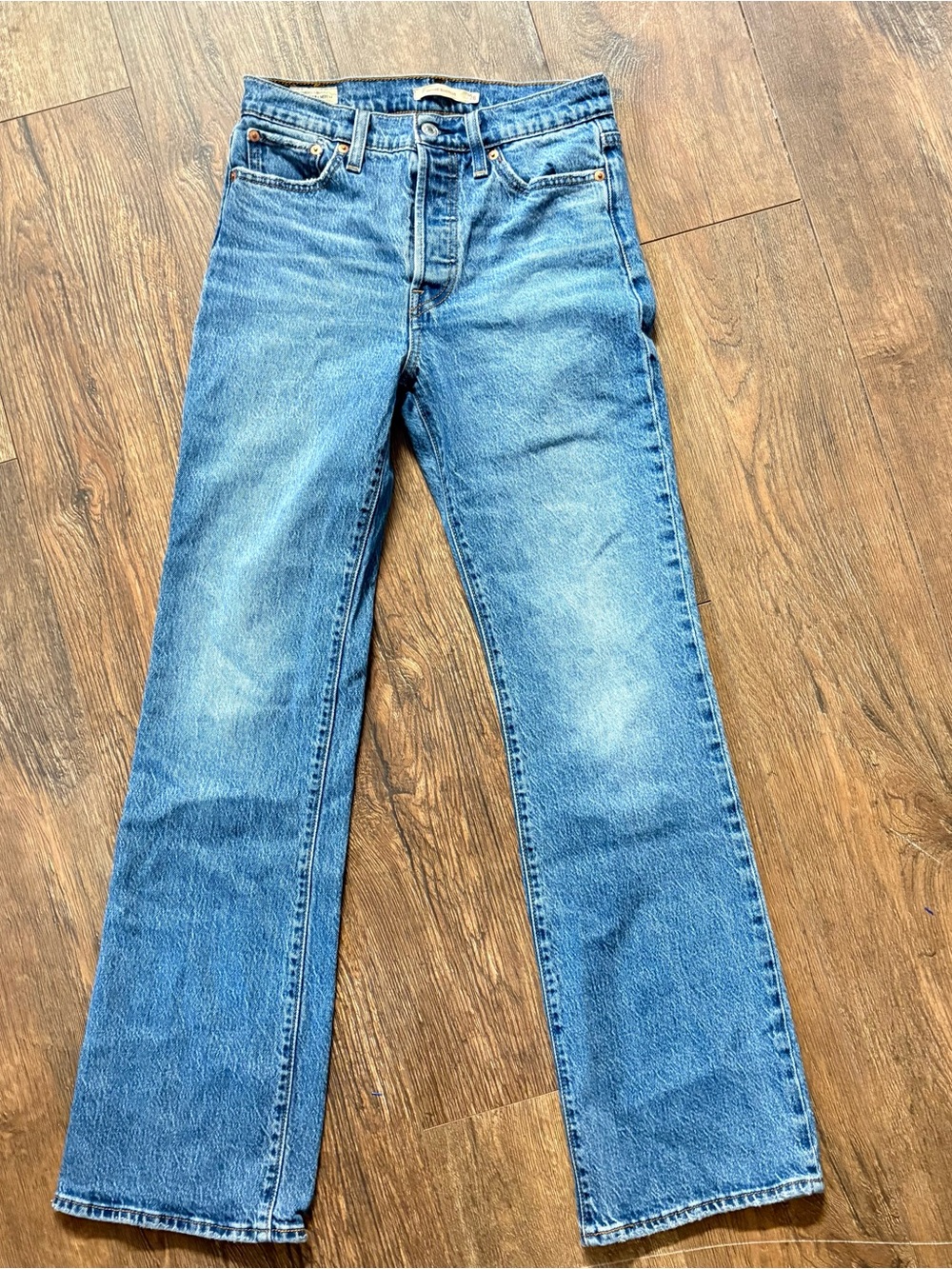 Levi’s Premium Wedgie Bootcut Jeans 26 High Rise Medium Wash 32 Inseam - Picture 2 of 6